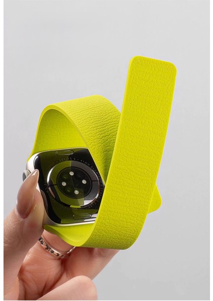 Apple Watch Series 11/10/9/8/7/se/se2/se3/ultra/ultra2/ultra3 Uyumlu 42/44/45/46/49MM Deri Görünümlü Yumuşak Dokulu Manyetik Mıknatıslı Kordon