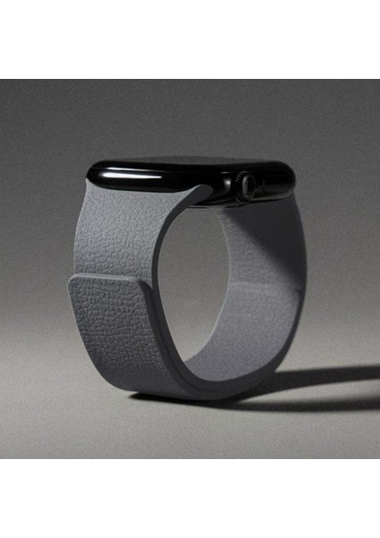 Apple Watch Series 11/10(42MM)/9/8/7/SE3/SE2/SE Uyumlu 38/40/41MM Deri Görünümlü Yumuşak Dokulu Manyetik Mıknatıslı Kordon
