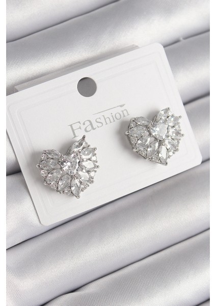 Pirinç Gümüş Renk Zirkon Taşlı Kalp Model Kadın Küpe - TJ-BKP9749