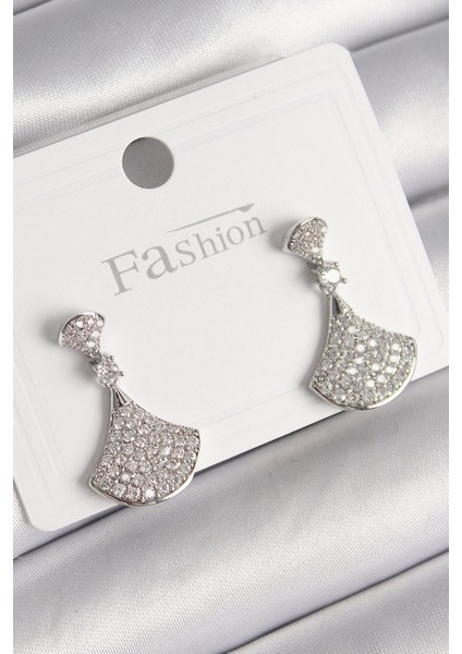 Pirinç Gümüş Renk Zirkon Taşlı Motif Model Kadın Küpe - TJ-BKP9777