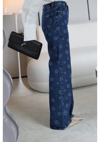 Üzeri Işlemeli Wideleg Jean fırsatları