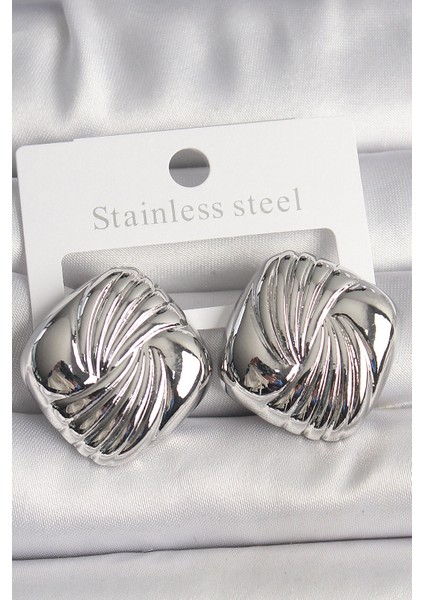 Pirinç Gümüş Renk İşlemeli Kare Model Kadın Küpe - TJ-BKP10156