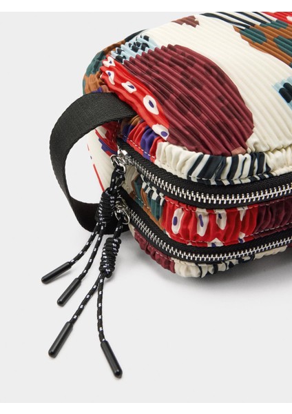 Desenli Teknik Kumaş Makyaj Çantası fiyatları