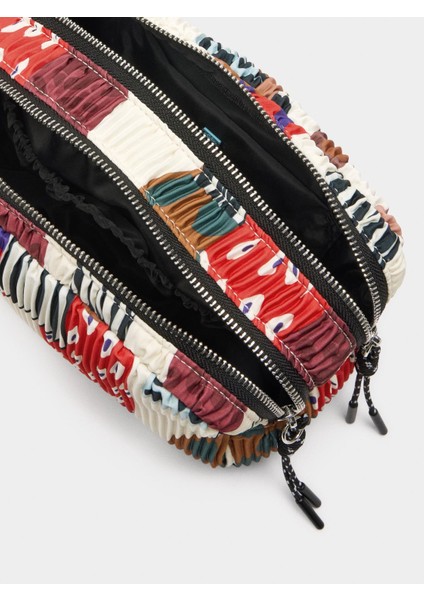 Desenli Teknik Kumaş Makyaj Çantası fırsatları