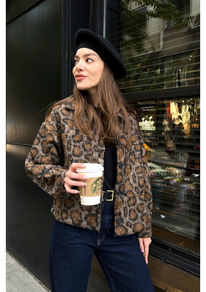Leopar Desen Kısa Kaşe Ceket- Siyah modelleri