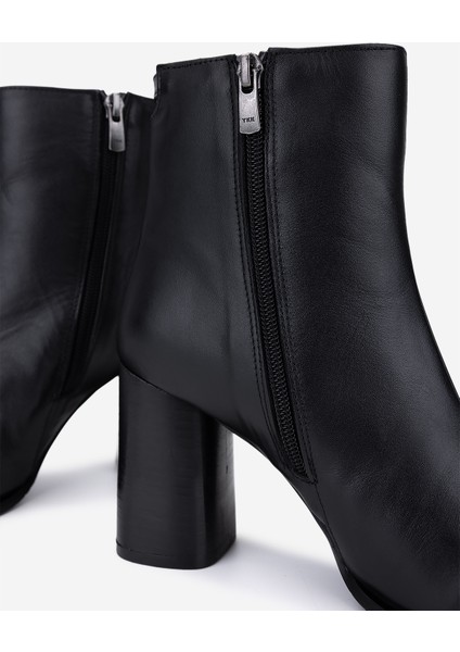 Kadın Hakiki Deri Siyah Topuklu Bot 51 8057 Bn Bot SK25-26 Sıyah Dr indirimleri