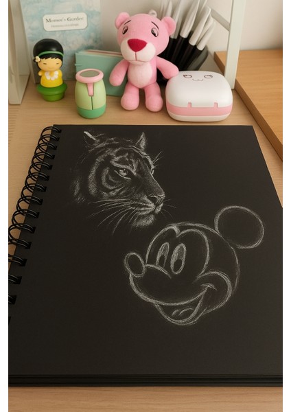 Siyah Yapraklı Defter A5 (15 x 21 Cm) ve Beyaz Kalem, Black Sketch,