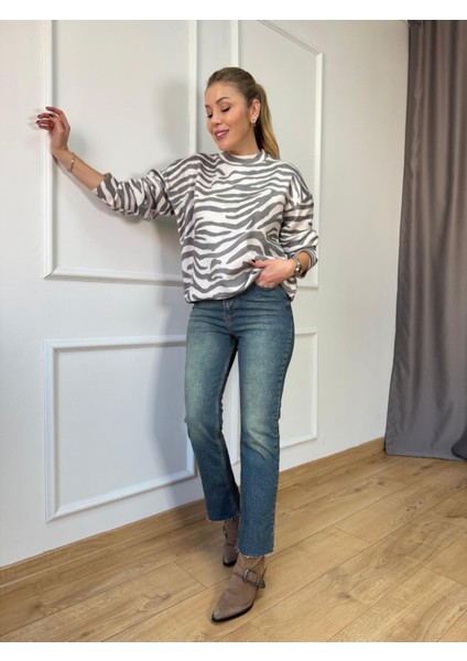 Ekru Zebra Desenli Kazak fiyatları