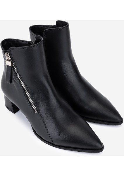 Kadın Hakiki Deri Siyah Topuklu Bot 51 8044 Bn Bot SK25-26 Sıyah Nappa fiyatları