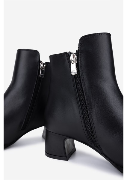 Kadın Hakiki Deri Siyah Topuklu Bot 51 8044 Bn Bot SK25-26 Sıyah Nappa indirimleri