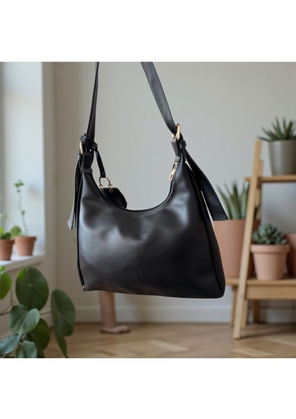 Askısı Toka Detaylı Minik Cüzdanlı Kadın Omuz Çanta modelleri