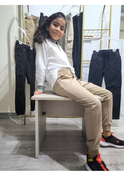 Çocuk Pantolon, Eşofman Okul-Günlük Penye, Rahat, Beli Lastikli ,lastikli Paça (Ribanalı), Bağcıklı modelleri