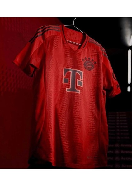 Münih 2024/25 Yeni Sezon Leroy Sane Iç Saha Forması (Red Kit) modelleri