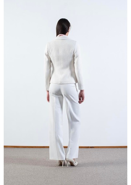 Saldana Klasik Yaka Cep Kapaklı Ceket Krem fırsatları