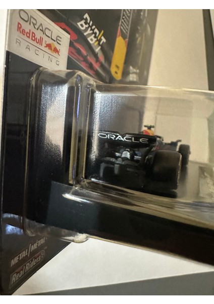 F1 Premium RB11 - RB20 (#11) modelleri