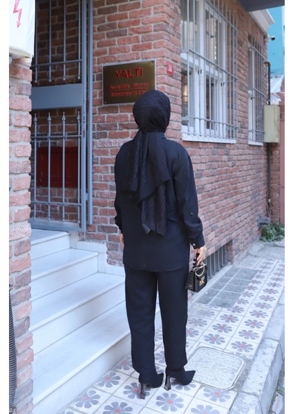 Bağcıklı Süet Pantolonlu Takım indirimleri