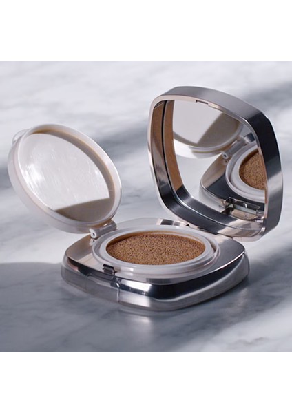 The Luminous Lifting Cushion SPF20 - Fondöten Warm Porcela (24G) indirimleri