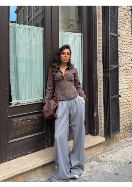 Kadın Acı Kahve Basic Vücuda Oturan Dar Kesim Uzun Kollu Gömlek fiyatları