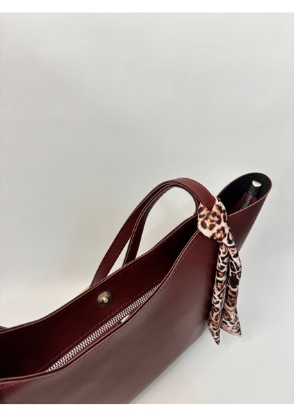 Elena Bordo Mat Fermuar Detaylı Kadın Omuz Çantası fırsatları