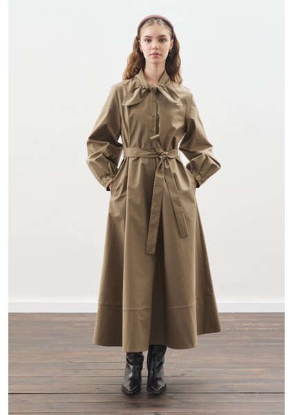 Yakası Bağlama Detaylı Elbise Haki