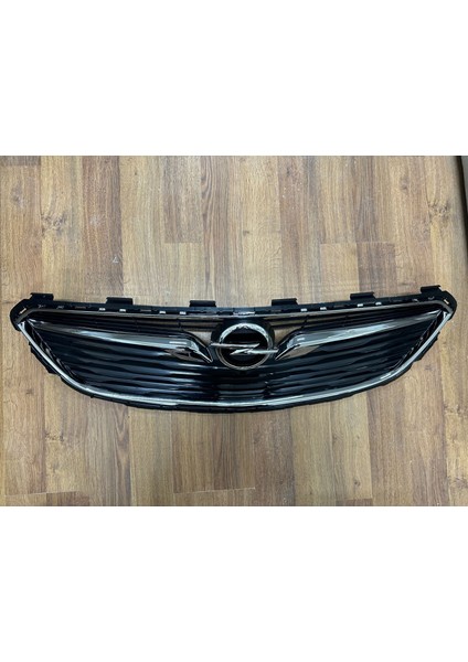 Opel Insignia Panjur Ön Komple Nikelaj 2017-2019