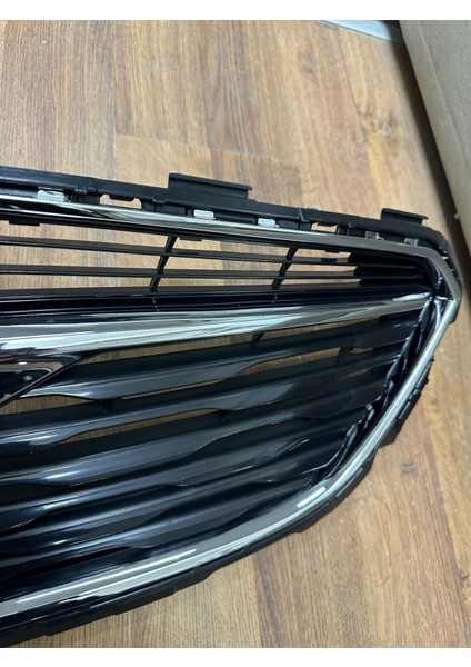 Opel Insignia Panjur Ön Komple Nikelaj 2017-2019 fırsatları