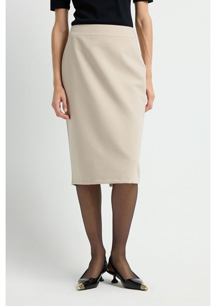 Arkadan Fermuarlı Kalem Etek Bej 12709135117 modelleri