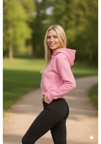 Kapşonlu Kadın Crop Sweatshirt fiyatları