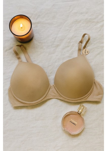 Dolgulu Basic Ten Rengi Sütyen – Gün Boyu Konfor ve Kusursuz Görünüm modelleri