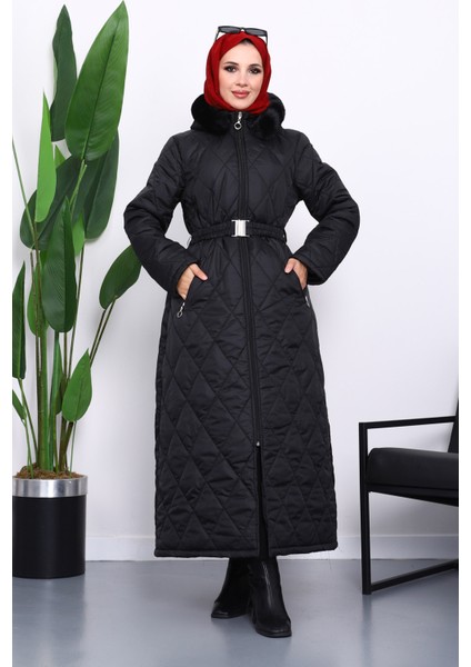 Siyah Kapüşonlu Kapitone Uzun Şişme Mont