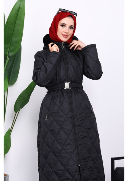 Siyah Kapüşonlu Kapitone Uzun Şişme Mont modelleri