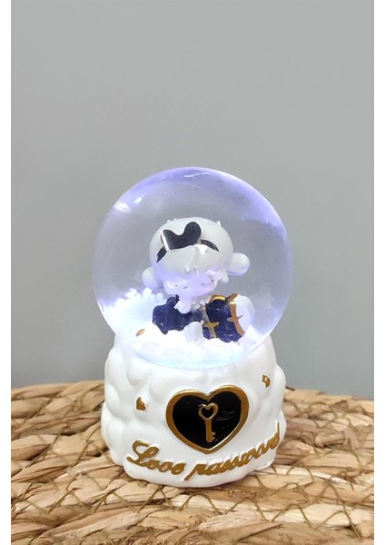 Kız Çocuk Işıklı Kar Küresi Minik