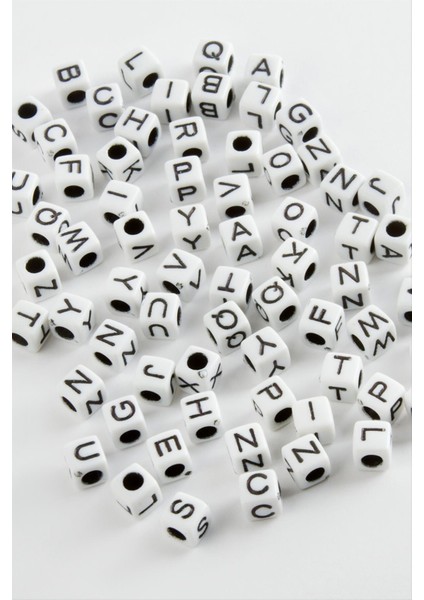 6*6 mm Siyah Renkli Harfli Küp Boncuk 500 Gram