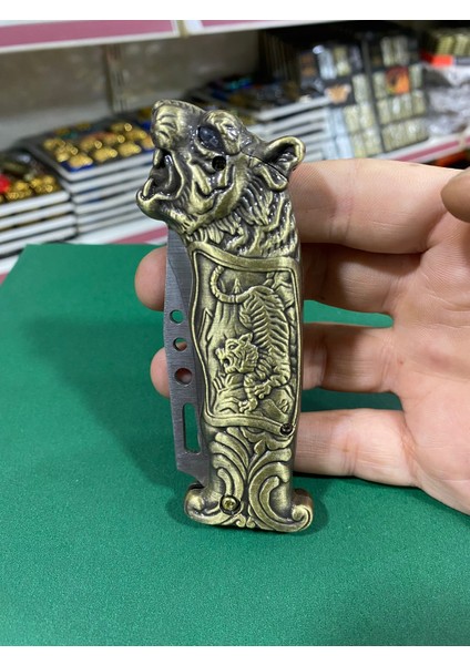 Kaplan Desenli Metal Bıçaklı Çakmak - Antik Sarı