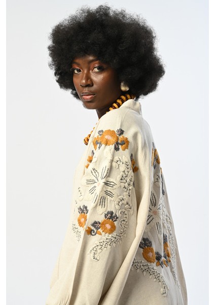 Arkası ve Kolları Çiçek Nakışlı Kimono Ceket modelleri