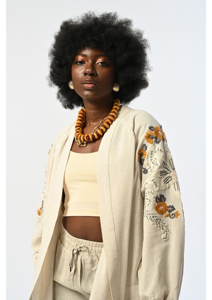 Arkası ve Kolları Çiçek Nakışlı Kimono Ceket indirimleri