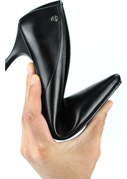 Ayça Esnek Yumuşak Kaymaz Taban (7 Cm) Siyah Cilt Kadın Topuklu Ayakkabı indirimleri