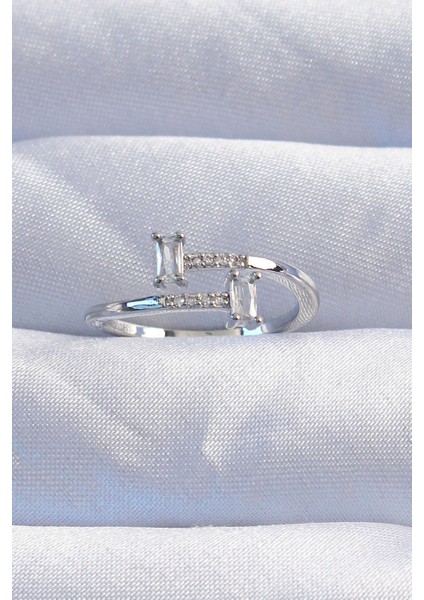 Pirinç Gümüş Renk Zirkon Taşlı Geometrik Ayarlanabilir Yüzük