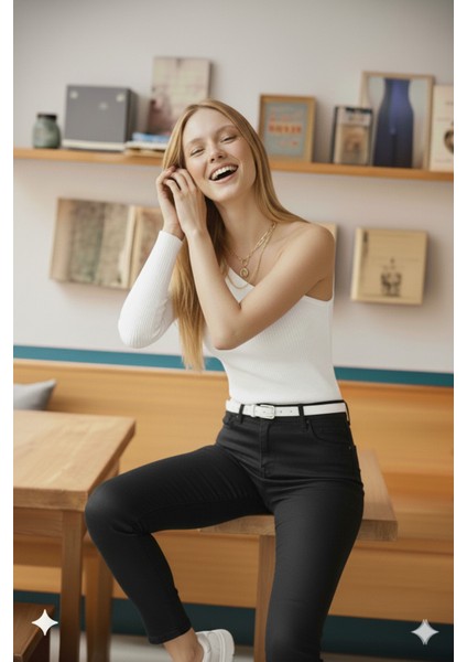 Kadın Beyaz Tek Omuz Kol Açık Üst Kalite Dokuma Uzun Kollu Fitilli Bluz Body fırsatları