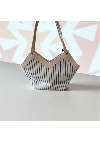 Çizgili Fularlı Kadın Hasır Kol Çanta modelleri