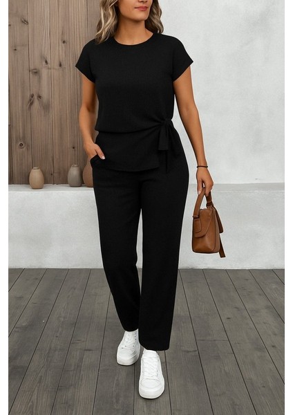 Kadın Kısa Kollu Bisiklet Yaka Yandan Bağlamalı Bürümcük Bluz ve Pantolon Ikili Takım