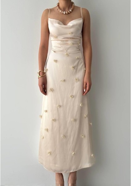 Dora Çiçek Detaylı Elbise fiyatları