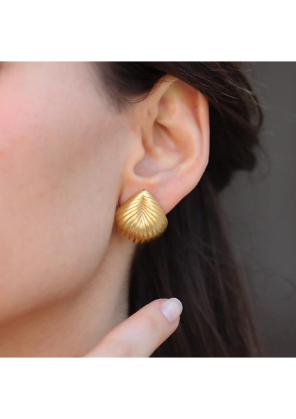 Damla Çizgili Gold Bombeli Gümüş Küpe