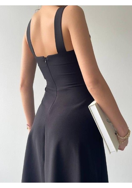 Neapolitan Askılı Elbise indirimleri