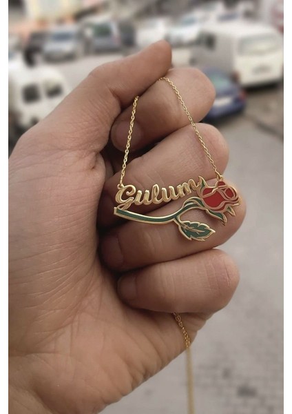 925 Ayar Gümüş 24 Ayar Altın Kaplama Isimli Gül Figürlü Kolye