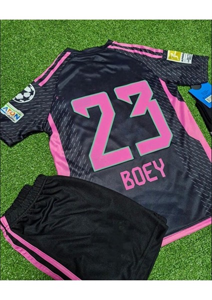 M.ü.n.i.h 2023/24 Yeni Sezon Sacha Boey Çocuk Forması 4'lü Set