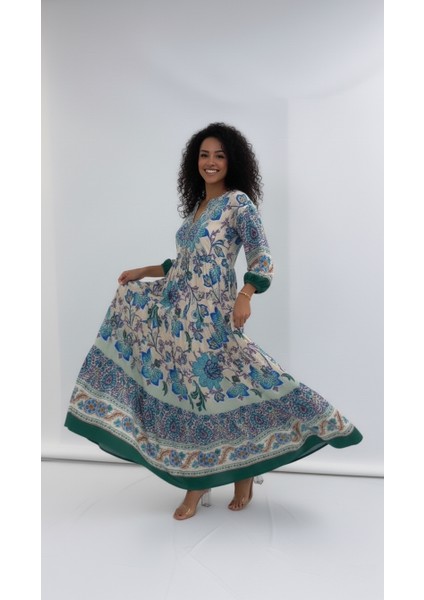 Büyük Beden Çiçek Desenli Uzun Kol Elbise