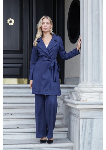 Kadın Hafif Likralı Süet Kumaş Anvelop Kruvaze Cepli Uzun Kol Diz Boy Trençkot-Lacivert modelleri