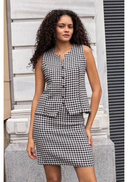 Kadın Tuvit Kazayağı Sıfır Yaka Yelek-Siyah Kazayağı