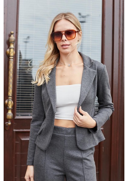 Kadın Hafif Esnek Fitilli Kumaş Yakalı Cep Kapaklı Uzun Kol Blazer Ceket-Antrasit